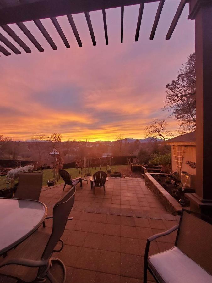 The God Spa Redding Exteriér fotografie